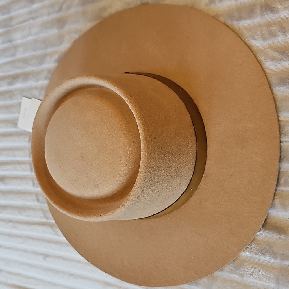 Portland Leather Tan Felt Hat with Circular Crown